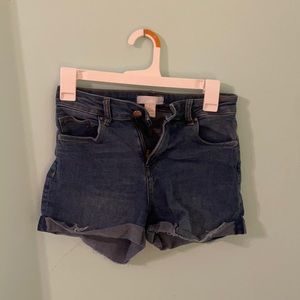 Can unfold folding dark wash jeans